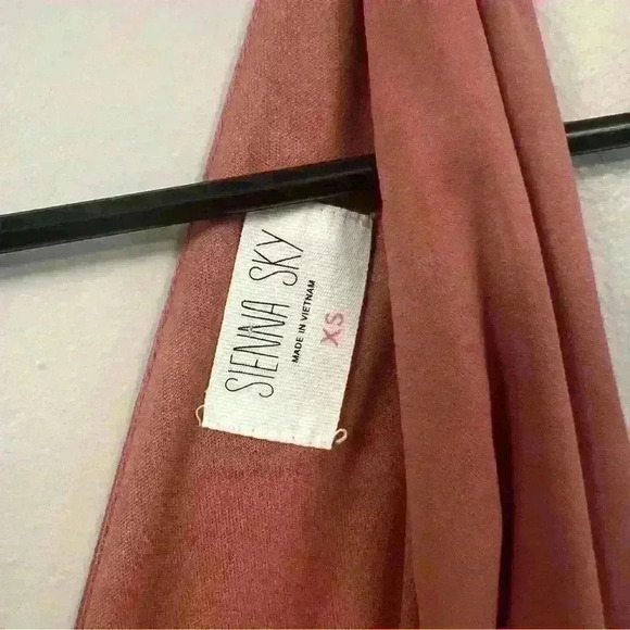 Sienna Sky jumpsuit size xs mauve/brown - Picture 4 of 5